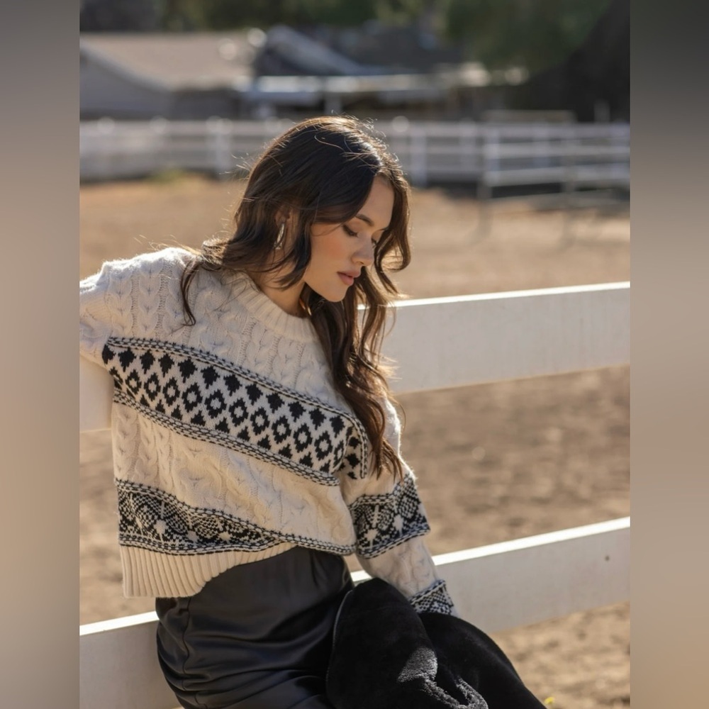 Line & Dot MONTANA FAIRE ISLE
SWEATER - Picture 3 of 5